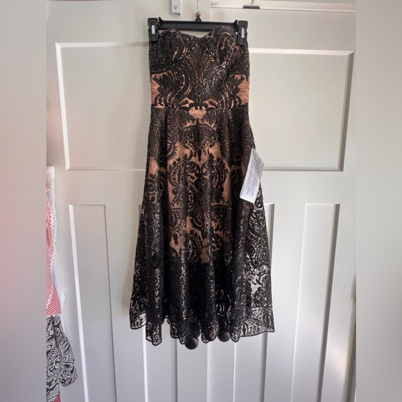 Dress the Population Black Sadie Sequin Lace Dress Strapless Lined XS NWT! - Picture 4 of 8